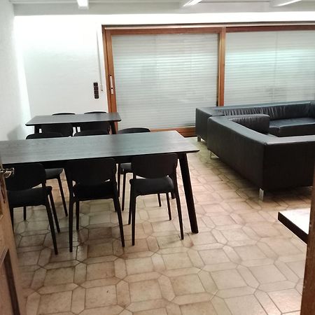 Xxl Apartment, 10 Beds, 4 Sleep-Rooms, 140Qm, 2 Wc, 2 Shower && Bruckmühl Exterior foto