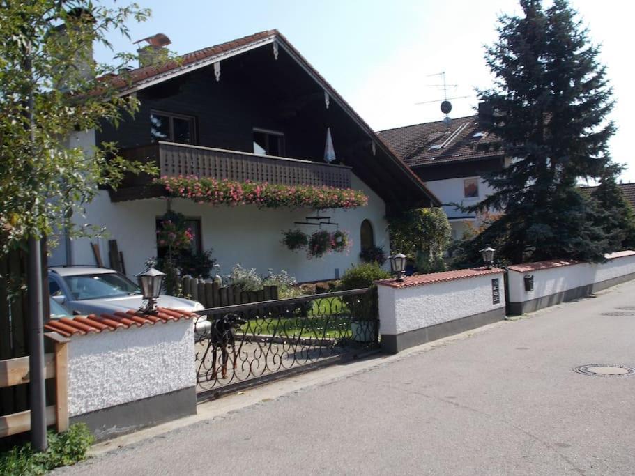 Xxl Apartment, 10 Beds, 4 Sleep-Rooms, 140Qm, 2 Wc, 2 Shower && Bruckmühl Exterior foto